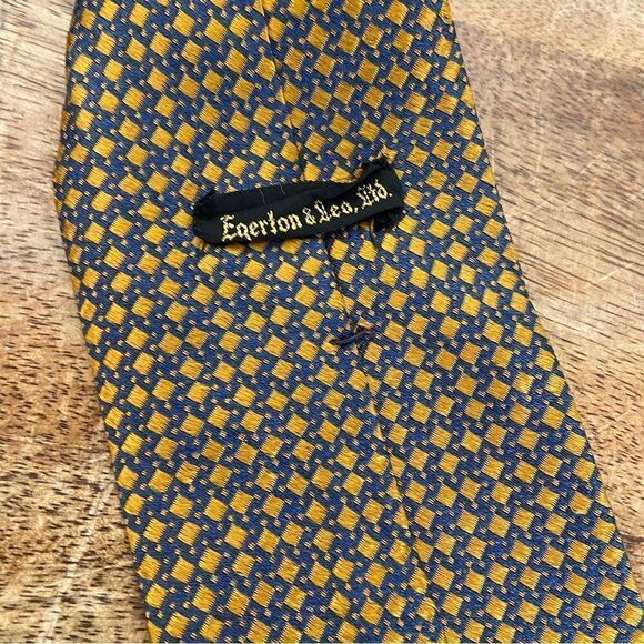 Vintage mens Bronzini embroidered unicorn logo neck tie all silk - Picture 5 of 5